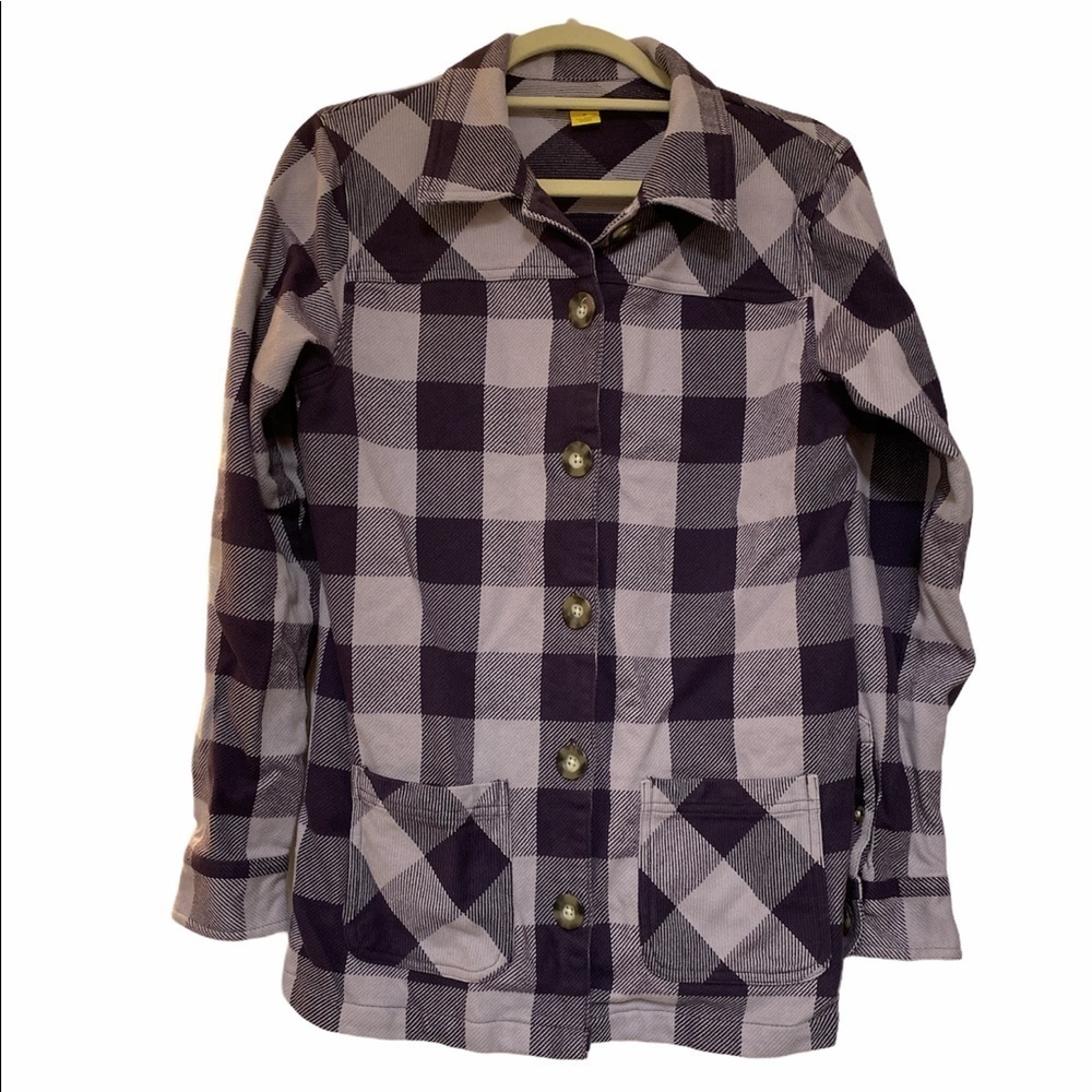 Cabela’s jacket button up lightweight plaid pattern long sleeves Size medium